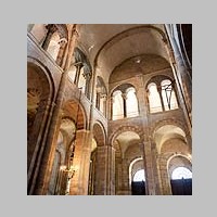 Photo PMRMaeyaert, Wikipedia, south transept.jpg